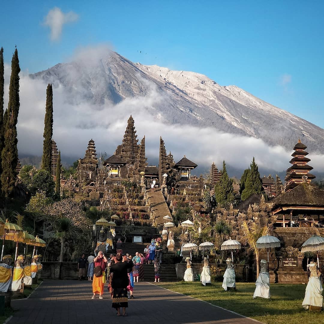 Bali Tour Besakih Mother Temple overlooking Mount Agung