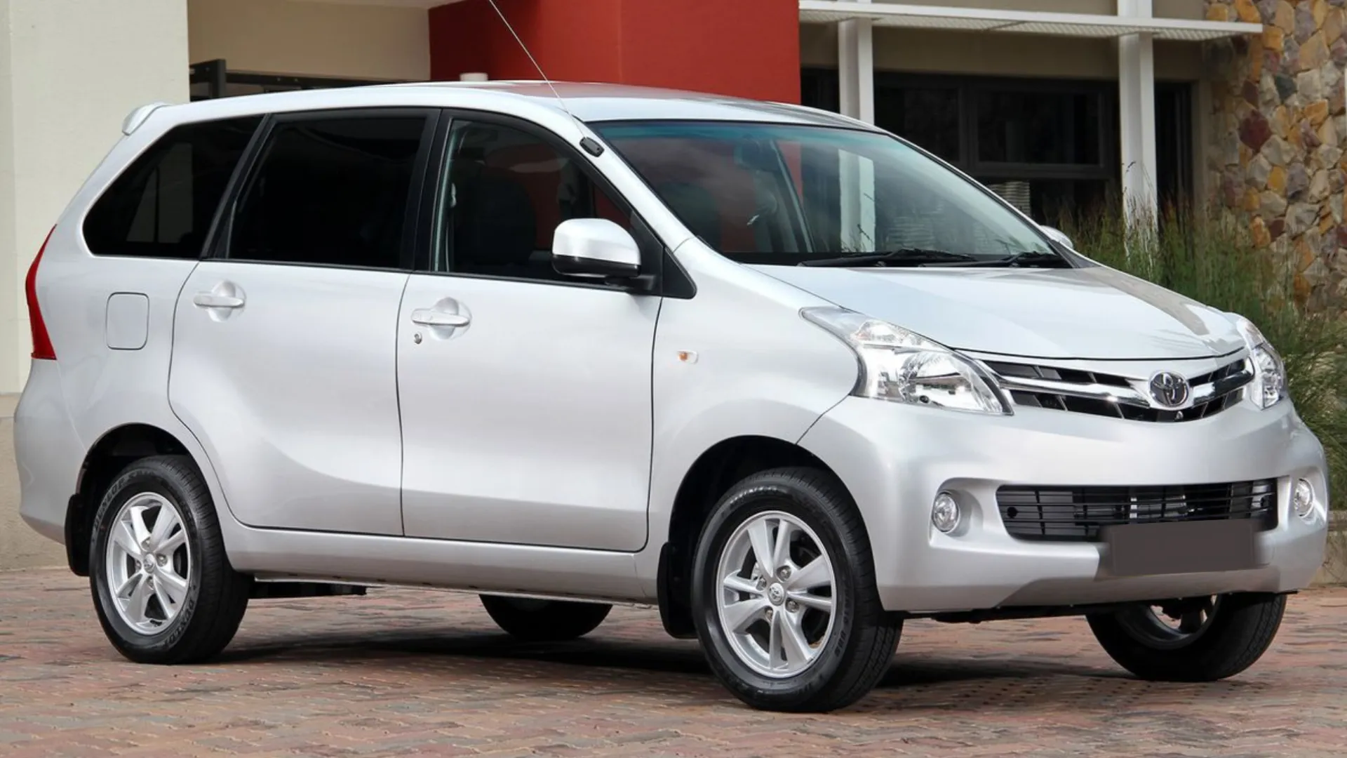 Cheap car charter Bali