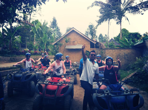 Private driver for Bali tour custom itinerary with Mr Bali Tour